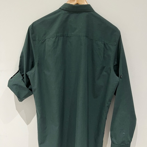 AXIST Mens button down cargo 2 pocket, long sleeve shirt. - Picture 6 of 9